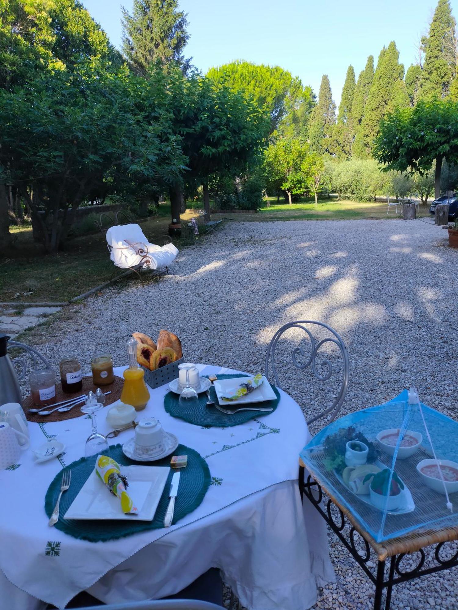 Bed and Breakfast Reve D'Emma Plan-dʼOrgon Exterior foto